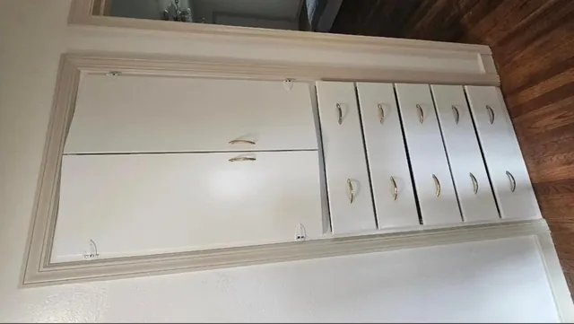 Cabinet Painting